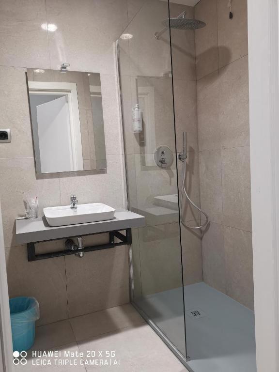 Guesthouse Central Station Group - Via Ponte Seveso 18 Милано Екстериор снимка