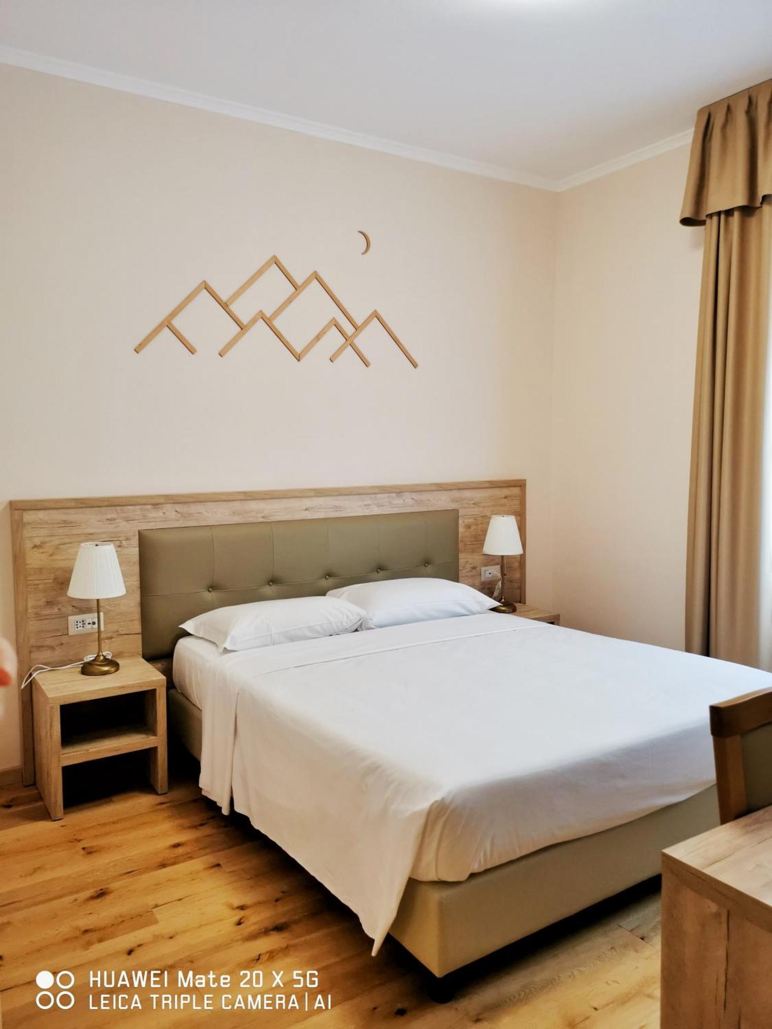 Guesthouse Central Station Group - Via Ponte Seveso 18 Милано Екстериор снимка