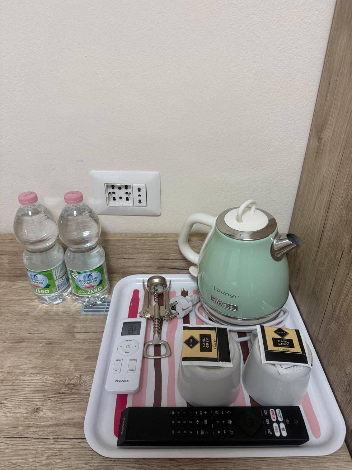 Guesthouse Central Station Group - Via Ponte Seveso 18 Милано Екстериор снимка